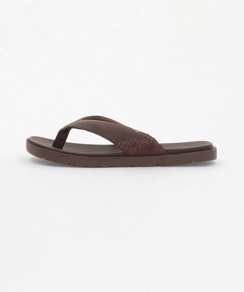 UGG(アグ)の「<UGG>シーサイド 2 フリップ サンダル(サンダル・メンズ・ダークブラウン/ブラック・8/10/9)」の1枚目の写真