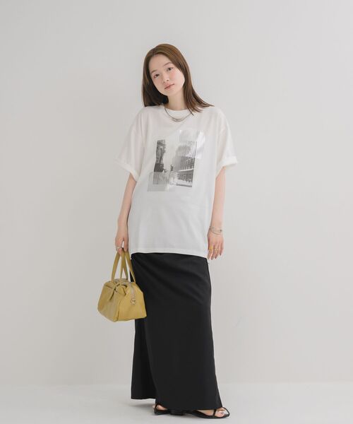 RETRO GIRL（レトロガール）の「箔プリントBIGTEE（Tシャツ/カットソー・レディース・オフホワイト/ブルー/ベージュ・FREE）」の13枚目の写真
