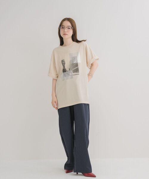 RETRO GIRL（レトロガール）の「箔プリントBIGTEE（Tシャツ/カットソー・レディース・オフホワイト/ブルー/ベージュ・FREE）」の22枚目の写真
