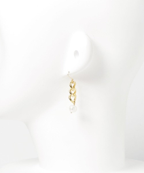 THE GOODLAND MARKET（ザグッドランドマーケット）の「STACEY　チェーン淡水バロックパールピアス（ピアス（両耳用）・レディース・ゴールド・FREE）」の5枚目の写真