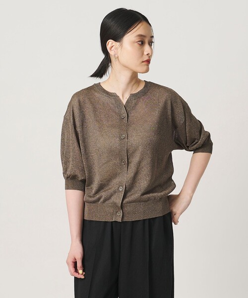 A DAY IN THE LIFE UNITED ARROWS(アデイインザライフユナイテッドアローズ)の「シアー スキッパーカーディガン 5分袖 ‐ウォッシャブル‐<A DAY IN THE LIFE>(カーディガン/ボレロ・レディース・ネイビー/イエロー/ナチュラル/ピンク/ダークグリーン/ダークブラウン・FREE)」の3枚目の写真