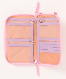 Out n About（アウトナバウト）の「Wallet Pochette（財布）」