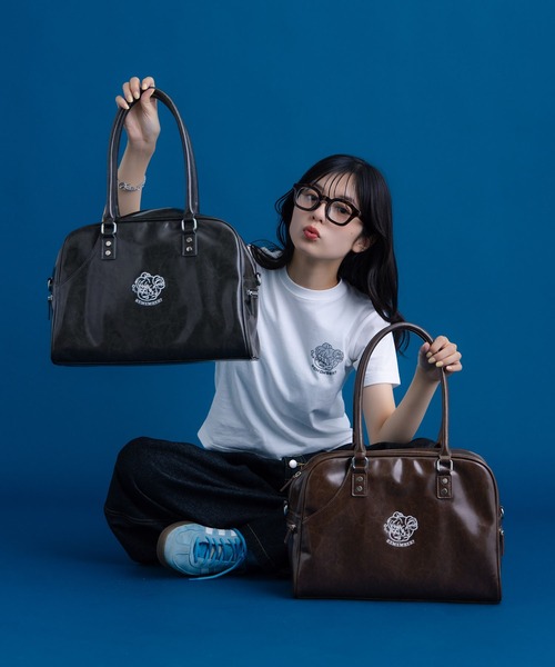 Remember.(リメンバー)の「レザー調2wayボストンバッグ / Synthetic leather 2way Bostonbag(ボストンバッグ・メンズ・ブラウン/ブラック・FREE)」の4枚目の写真