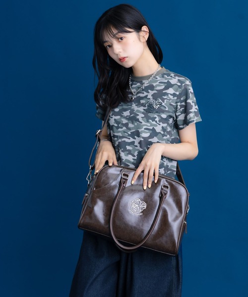 Remember.(リメンバー)の「レザー調2wayボストンバッグ / Synthetic leather 2way Bostonbag(ボストンバッグ・メンズ・ブラウン/ブラック・FREE)」の12枚目の写真