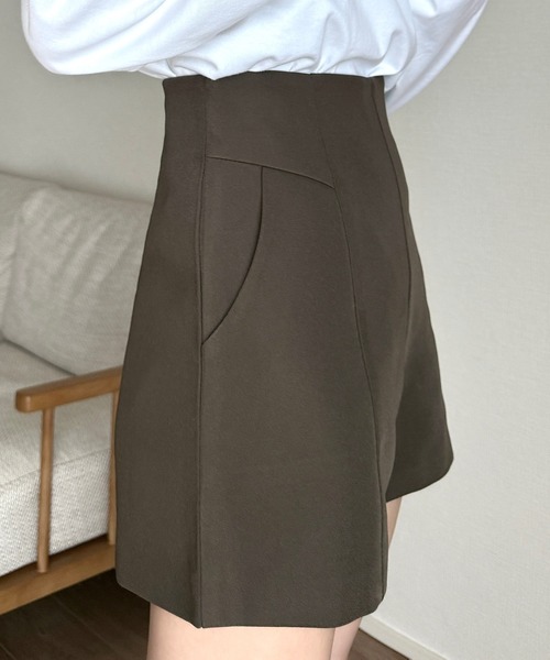 Cham.(チャム)の「シンプルショートパンツ(その他パンツ・レディース・ブラック/ブラウン・S/M/L)」の20枚目の写真