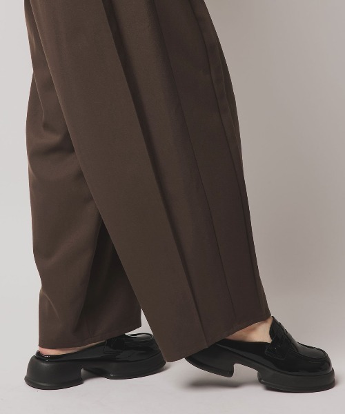 W:Huku(フーク)の「【新色】【W:Huku / ストレッチソフトツイル】コクーン スラックス / Stretch Soft Twill Cocoon Slacks(スラックス・レディース・レッド系その他/グレー/ベージュ/ブラウン/ブラック・FREE)」の11枚目の写真