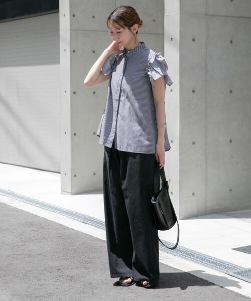 ITEMS URBANRESEARCH(アイテムズ アーバンリサーチ)の「ソデフリルノーカラーブラウス(シャツ/ブラウス・レディース・ブルー系その他/ブラック系その他/ブラック・FREE)」の11枚目の写真
