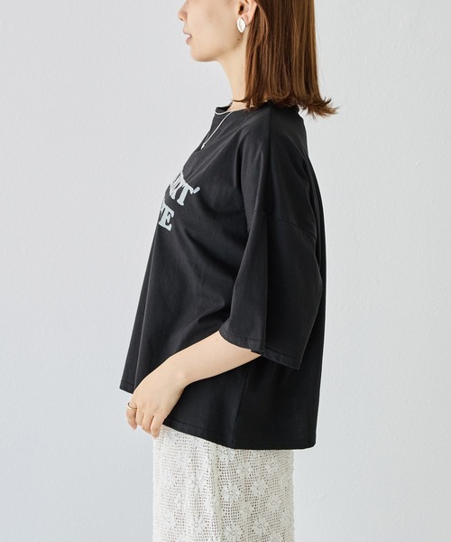 LAVEANGE(ラビアンジェ)の「フロッキーロゴTシャツ|綿100%/オーバーサイズ/体型カバー/5分袖(Tシャツ/カットソー・レディース・ブラック/サックスブルー・5L/4L/3L/LL/M)」の22枚目の写真
