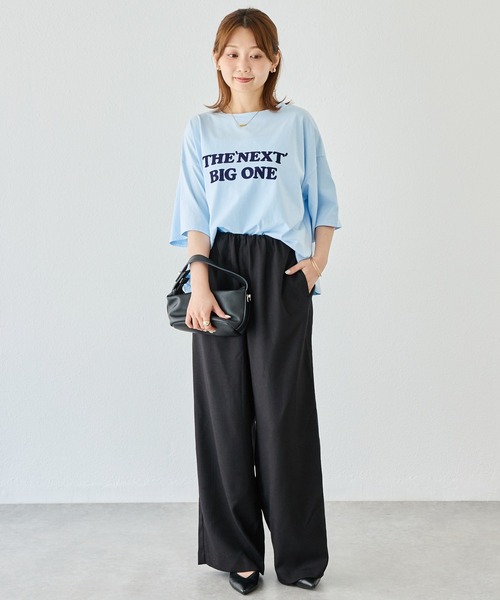 LAVEANGE(ラビアンジェ)の「フロッキーロゴTシャツ|綿100%/オーバーサイズ/体型カバー/5分袖(Tシャツ/カットソー・レディース・ブラック/サックスブルー・5L/4L/3L/LL/M)」の10枚目の写真