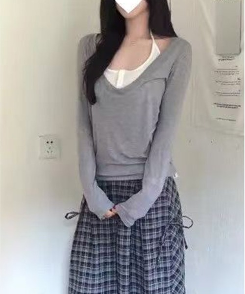 AsheKsha(アシクシャ)の「フェイク二重キャミソールVネックトップス(Tシャツ/カットソー・レディース・グレー・M)」の19枚目の写真