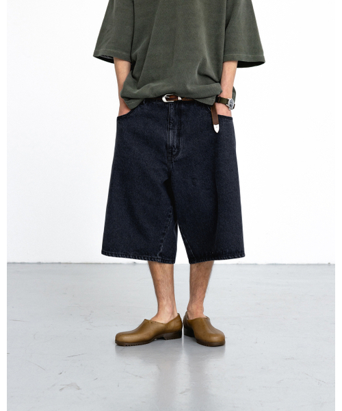 ANGLAN(アングラン)の「Denim Baggy Half Pants - Washed Black(デニムパンツ・メンズ・その他・1/2)」の4枚目の写真