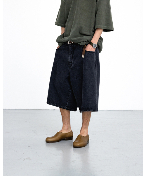 ANGLAN(アングラン)の「Denim Baggy Half Pants - Washed Black(デニムパンツ・メンズ・その他・1/2)」の5枚目の写真