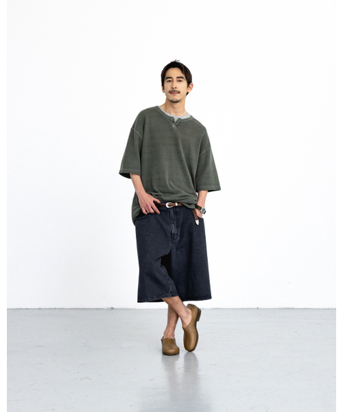 ANGLAN(アングラン)の「Denim Baggy Half Pants - Washed Black(デニムパンツ・メンズ・その他・1/2)」の6枚目の写真