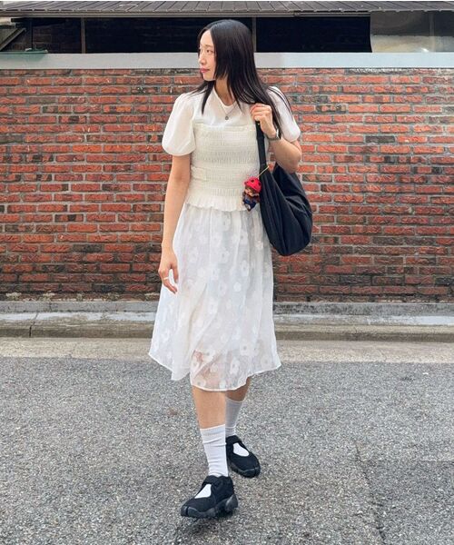 HYOJI（ヒョージ）の「エッセンシャルカーブドナイロンホーボーバッグ（ブラック）（メッセンジャーバッグ・メンズ・ブラック・SMALL/LARGE）」の12枚目の写真