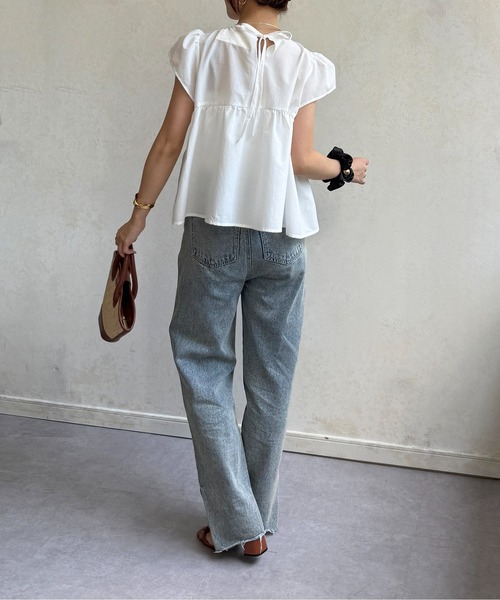Thevon(ゼボン)の「フレンチシャーリングブラウス(シャツ/ブラウス・レディース・ミント/オフホワイト/レッド/ブラック・FREE)」の5枚目の写真