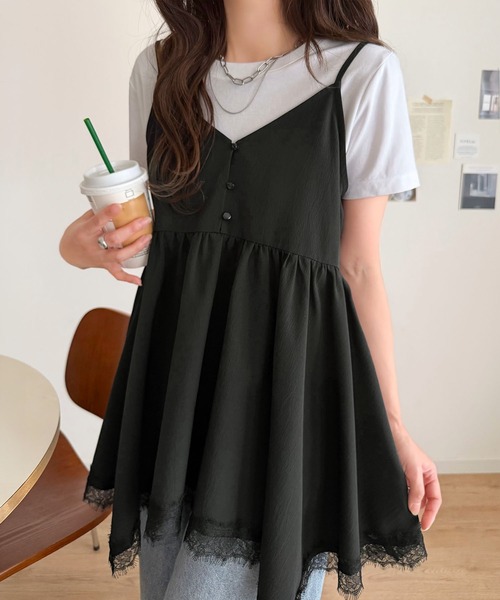 classicalelf(クラシカルエルフ)の「いつものコーデに、ひとさじの甘さ。重ねるだけで華やぐ。裾レースペプラムキャミソール(キャミソール・レディース・ブラック/アイボリー/ブラウン・SMALL/X-LARGE/LARGE/MEDIUM)」の14枚目の写真