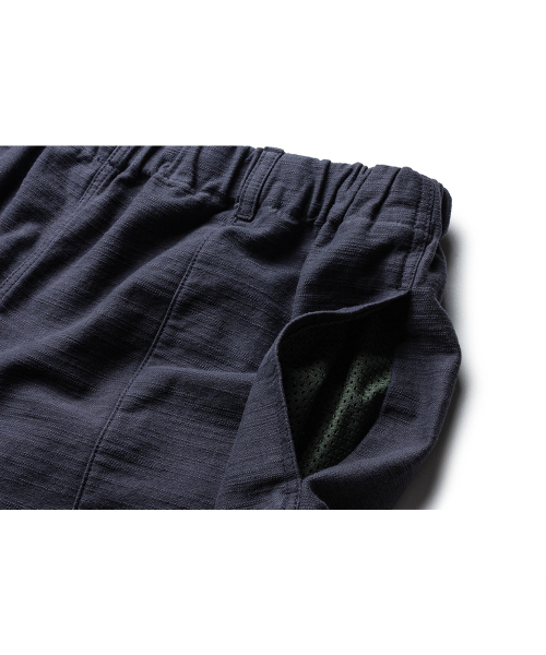 THE RESQ（ザーレスキュー）の「COTTON SLUB YOSEMITE CAMP SHORTS [SHADOW NAVY]（その他パンツ・メンズ・その他・MEDIUM/LARGE/X-LARGE）」の5枚目の写真