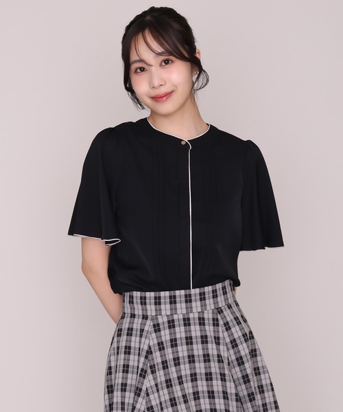 MISCH MASCH(ミッシュマッシュ)の「2026秋冬新作 配色トリミングフレアスリーブブラウス(シャツ/ブラウス・レディース・モカ/ブラック/ホワイト・フリ-)」の3枚目の写真