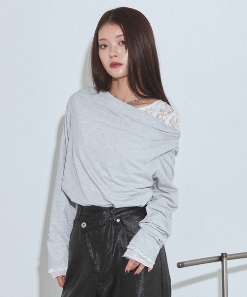 PAGEBOY(ページボーイ)の「ラメドレープカットロングスリーブ【ワンショルダー/オフショルダー着用可能】(Tシャツ/カットソー・レディース・ネイビー/ブラック/グレー・FREE)」の3枚目の写真