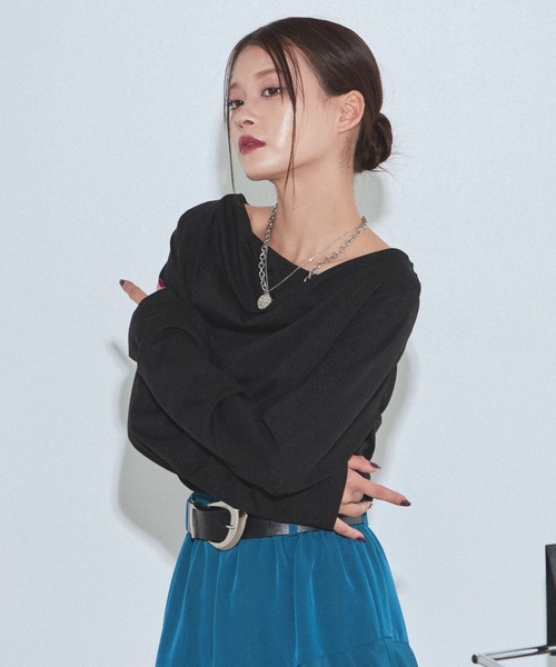 PAGEBOY(ページボーイ)の「ラメドレープカットロングスリーブ【ワンショルダー/オフショルダー着用可能】(Tシャツ/カットソー・レディース・ネイビー/ブラック/グレー・FREE)」の14枚目の写真