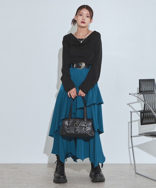 PAGEBOY(ページボーイ)の「ラメドレープカットロングスリーブ【ワンショルダー/オフショルダー着用可能】(Tシャツ/カットソー・レディース・ネイビー/ブラック/グレー・FREE)」の15枚目の写真