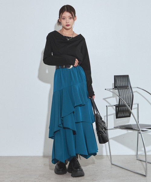 PAGEBOY(ページボーイ)の「ラメドレープカットロングスリーブ【ワンショルダー/オフショルダー着用可能】(Tシャツ/カットソー・レディース・ネイビー/ブラック/グレー・FREE)」の17枚目の写真