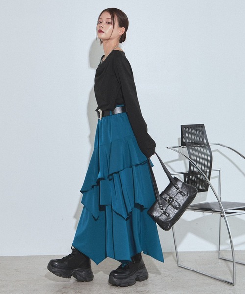 PAGEBOY(ページボーイ)の「ラメドレープカットロングスリーブ【ワンショルダー/オフショルダー着用可能】(Tシャツ/カットソー・レディース・ネイビー/ブラック/グレー・FREE)」の18枚目の写真