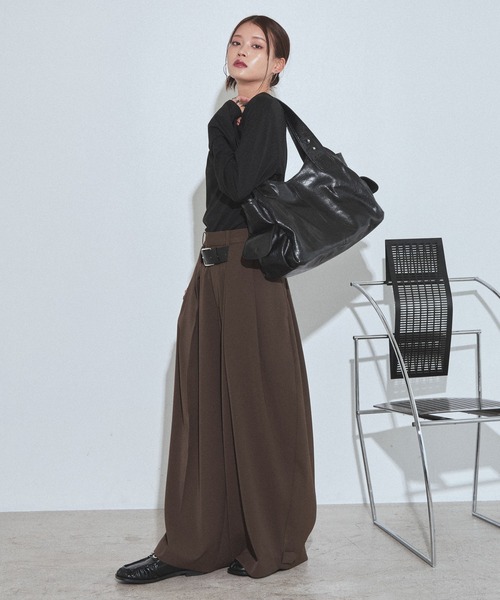 PAGEBOY(ページボーイ)の「ラメドレープカットロングスリーブ【ワンショルダー/オフショルダー着用可能】(Tシャツ/カットソー・レディース・ネイビー/ブラック/グレー・FREE)」の9枚目の写真