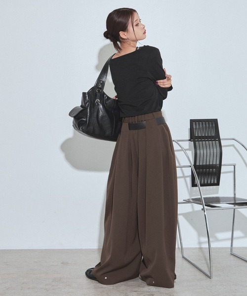 PAGEBOY(ページボーイ)の「ラメドレープカットロングスリーブ【ワンショルダー/オフショルダー着用可能】(Tシャツ/カットソー・レディース・ネイビー/ブラック/グレー・FREE)」の10枚目の写真