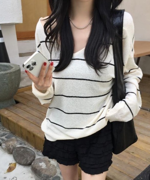 semplice(センプリチェ)の「カットソー【韓国ファッション】(Tシャツ/カットソー・レディース・ブルー/ベージュ・F)」の7枚目の写真