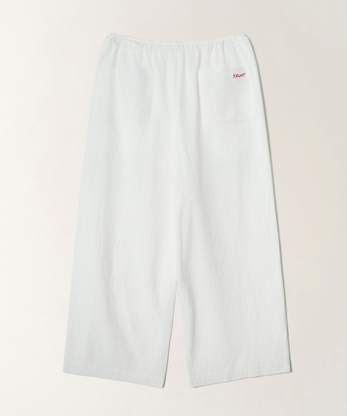 TTUDEMENT（トュードメント）の「RELAXED WIDE PANTS_WHITE（その他パンツ・レディース・その他・SMALL/MEDIUM）」の4枚目の写真