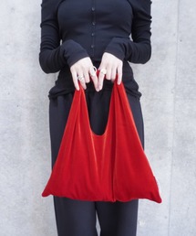 SIMONE WILD（シモーネワイルド）の「VELVET POUCH（ハンドバッグ）」