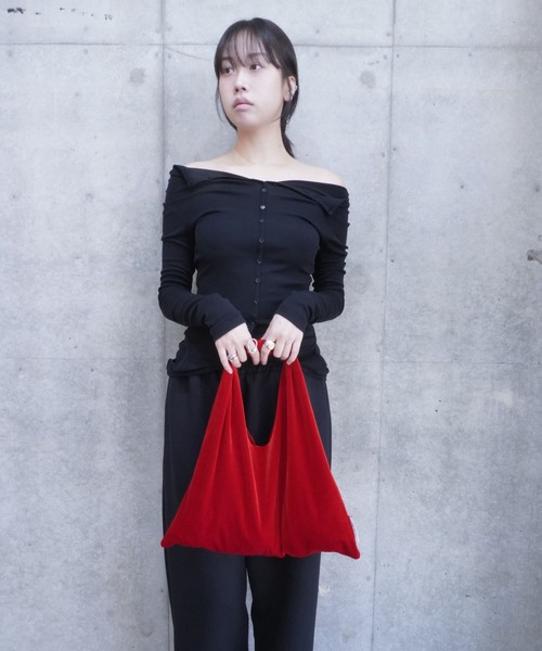SIMONE WILD(シモーネワイルド)の「VELVET POUCH(ハンドバッグ・レディース・レッド/オリーブ/ブルー/ライトブルー/ワイン/ライトピンク/ライトグリーン・ONE SIZE)」の12枚目の写真