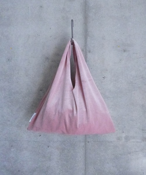SIMONE WILD(シモーネワイルド)の「VELVET POUCH(ハンドバッグ・レディース・レッド/オリーブ/ブルー/ライトブルー/ワイン/ライトピンク/ライトグリーン・ONE SIZE)」の21枚目の写真