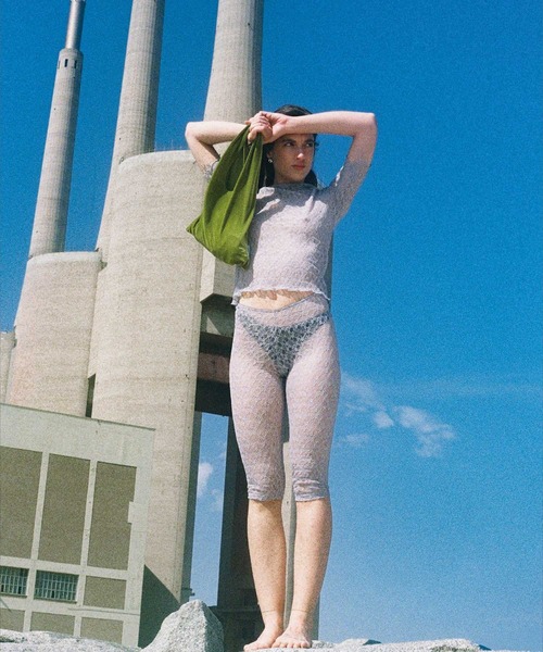 SIMONE WILD(シモーネワイルド)の「VELVET POUCH(ハンドバッグ・レディース・レッド/オリーブ/ブルー/ライトブルー/ワイン/ライトピンク/ライトグリーン・ONE SIZE)」の18枚目の写真