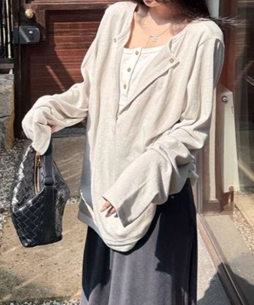 SHERU(シェル)の「フェイクレイヤード キーネックロンT ヘンリーネック(Tシャツ/カットソー・レディース・ブラック/ベージュ・M)」の18枚目の写真