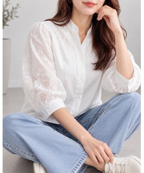 FAZVY(ファズビー)の「ナチュラルに品よく 刺繍デザイン白ブラウス(シャツ/ブラウス・レディース・ホワイト・L/M/S)」の11枚目の写真