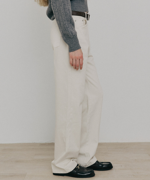LEFTSEOUL（レフトソウル）の「ESSENTIALS ストレートデニムパンツ [クリーム]（デニムパンツ・レディース・クリーム・MEDIUM/SMALL）」の3枚目の写真
