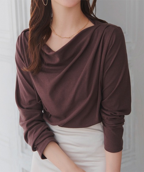 KOBE LETTUCE（コウベレタス）の「[ しっとりタッチ・UVカット ] 選べる2typeドレープトップス（Tシャツ/カットソー・レディース・チャコール/アイボリー系1/グレー系/ブラック系/アイボリー系/ブラウン系/ホワイト系/オフホワイト/ブラック/ブラウン・M/M1）」の17枚目の写真