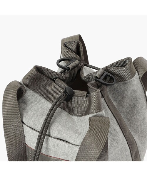 BRIEFING(ブリーフィング)の「【BRIEFING/ブリーフィング】DLS REVERSIBLE DRAWSTRING SHOULDER(ショルダーバッグ・メンズ・グレー/オートミール・FREE)」の12枚目の写真