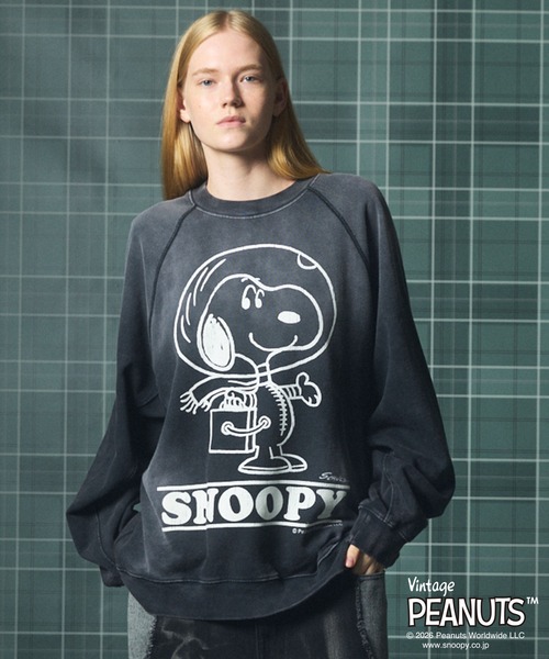 MAISON SPECIAL(メゾンスペシャル)の「《UNISEX》「PEANUTS」プライムオーバークルーネックスウェット/「PEANUTS」Prime-Over Crew Neck Sweatshirt【MAISON SPECIAL/メゾンスペシャル】(スウェット・メンズ・ブラック/サーモンピンク/グレー・0/1/2)」の1枚目の写真