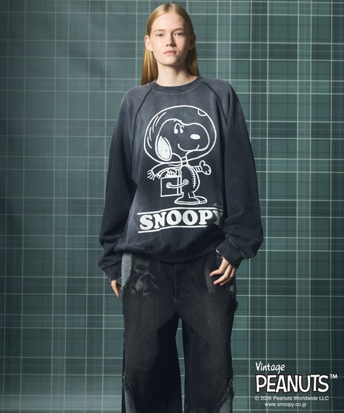 MAISON SPECIAL(メゾンスペシャル)の「《UNISEX》「PEANUTS」プライムオーバークルーネックスウェット/「PEANUTS」Prime-Over Crew Neck Sweatshirt【MAISON SPECIAL/メゾンスペシャル】(スウェット・メンズ・ブラック/サーモンピンク/グレー・0/1/2)」の5枚目の写真