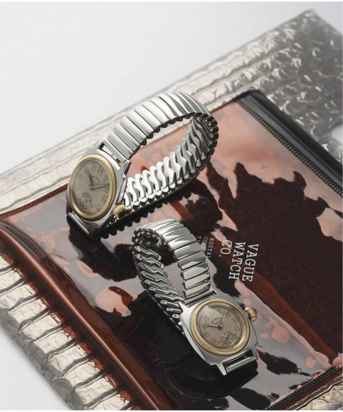 VAGUE WATCH CO.(ヴォーグウォッチカンパニー)の「VAGUE WATCH CO. Coussin Early Extension 32mm(アナログ腕時計・レディース・シルバー・FREE)」の3枚目の写真
