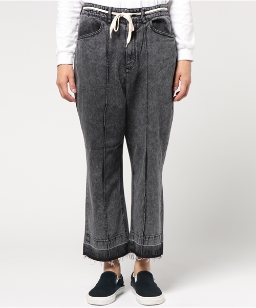 WEGO（ウィゴー）の「WEGO/センターラインデニムワイドパンツ（デニムパンツ・メンズ・ライトインディゴブルー/ブラック・LARGE/MEDIUM）」の12枚目の写真