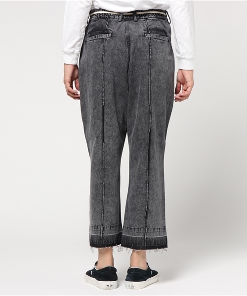 WEGO（ウィゴー）の「WEGO/センターラインデニムワイドパンツ（デニムパンツ・メンズ・ライトインディゴブルー/ブラック・LARGE/MEDIUM）」の4枚目の写真