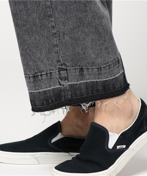 WEGO（ウィゴー）の「WEGO/センターラインデニムワイドパンツ（デニムパンツ・メンズ・ライトインディゴブルー/ブラック・LARGE/MEDIUM）」の8枚目の写真