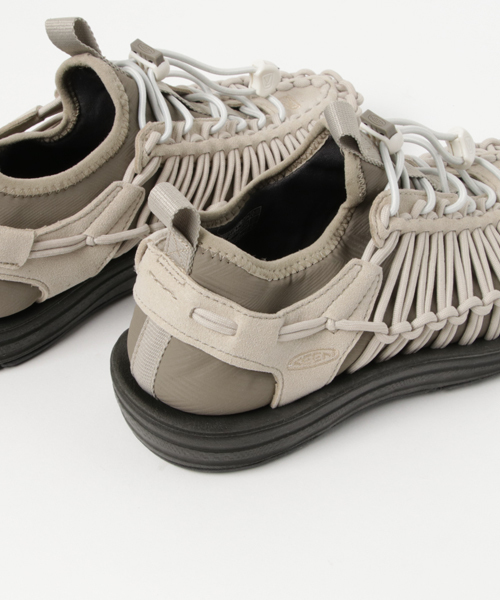 KEEN（キーン）の「UNEEK HT / ユニーク エイチティー（スニーカー・レディース・ライトブラウン・25cm/24.5cm/24cm/23.5cm/23cm/22.5cm）」の3枚目の写真