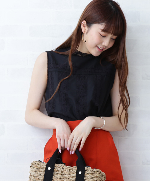 N.(N. Natural Beauty Basic)(エヌエヌナチュラルビューティーベーシック)の「ハイネックコットンレースブラウス(シャツ/ブラウス・レディース・ブラック/ホワイト・MEDIUM)」の1枚目の写真