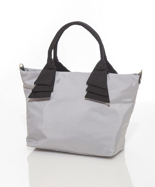 CURI BISCUI（キュリ　ビスキュイ）の「【A4・2WAY】ティアードフリルハンドル トートバッグ（トートバッグ・レディース・ブラック/ベージュ/グレイッシュベージュ/グレー/カーキ・FREE）」の3枚目の写真