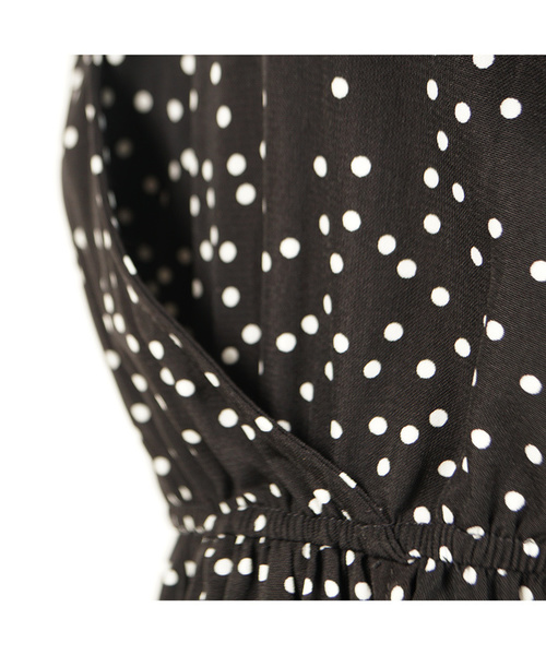 coca（coca）（コカ）の「ドット柄カシュクールマキシ丈ワンピース（ワンピース・レディース・ブラック・ONE SIZE）」の8枚目の写真